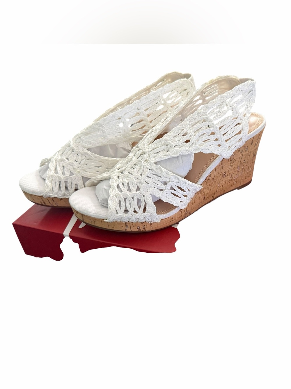Impo Raffia 8.5 women’s White Crochet Wedge Sandals